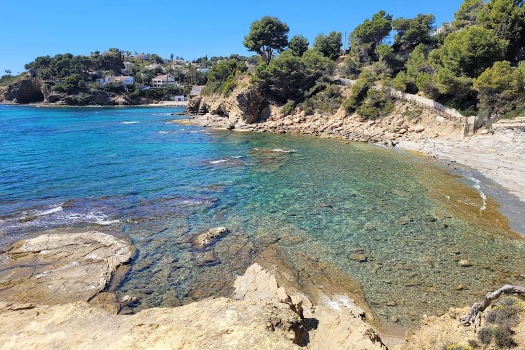 Casa Caledonia - Appartement Dans Villa Avec Jardin Arbore Et Piscine A 500 M De La Mer Benissa Exterior foto